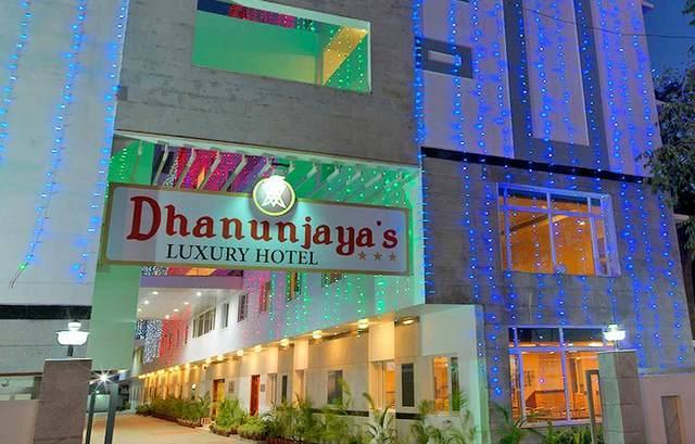 Dhanunjayas Luxury Hotel Hosūr المظهر الخارجي الصورة