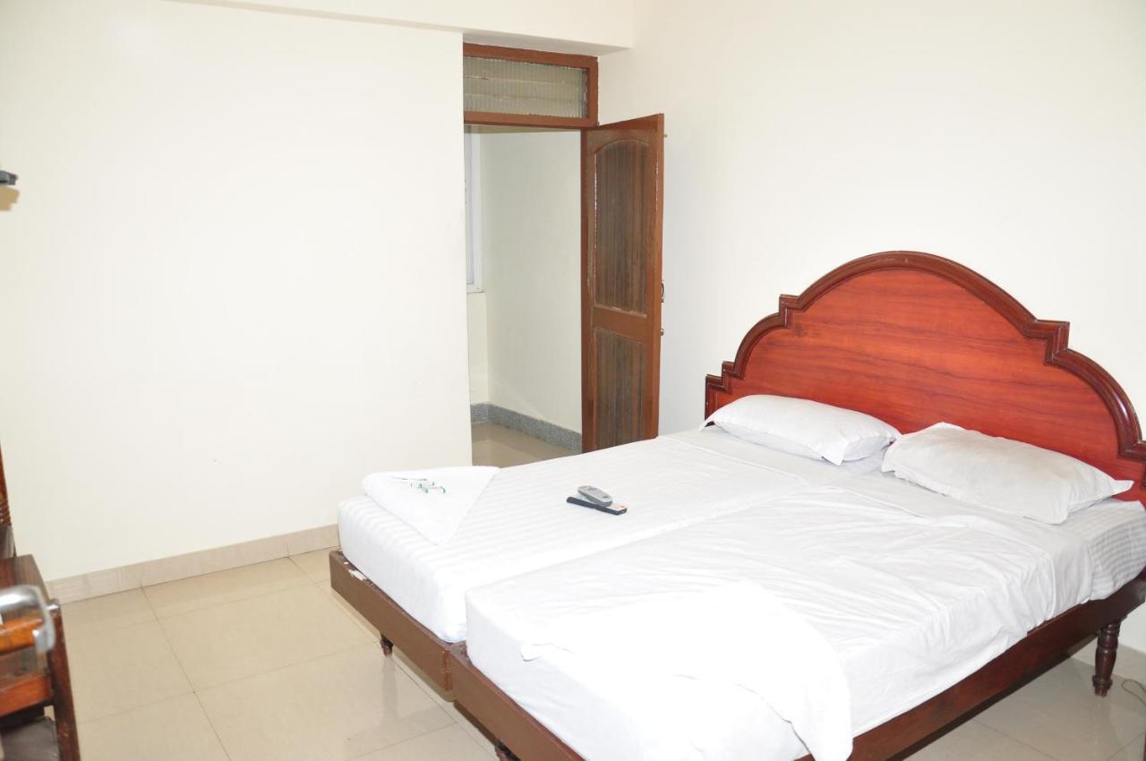 Dhanunjayas Luxury Hotel Hosūr المظهر الخارجي الصورة